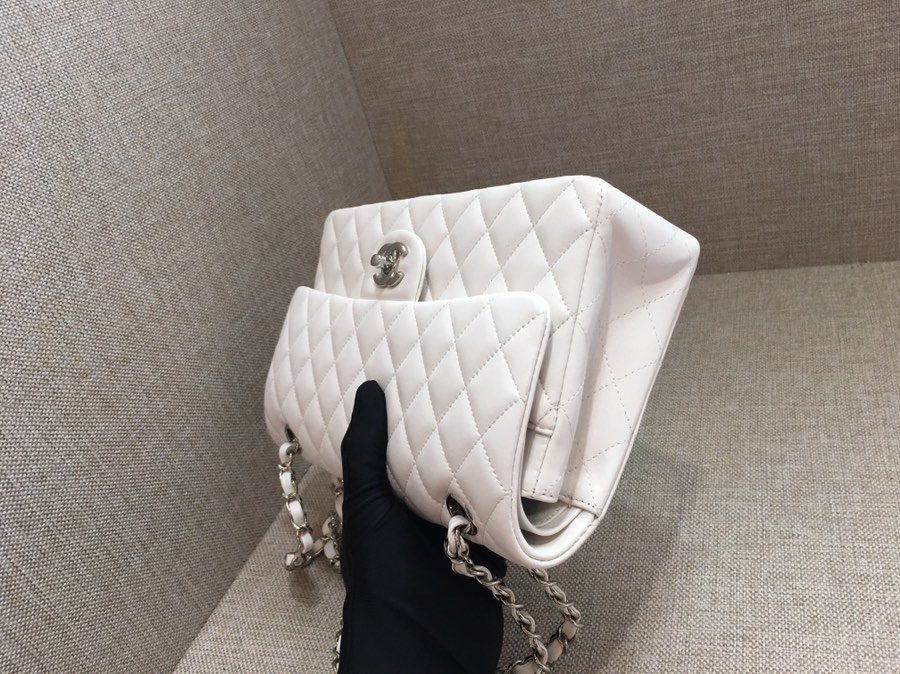 Medium Classic Flap Lambskin Bag AO1112 White/Silver